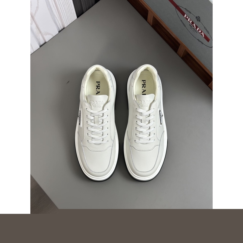 Pra*a casual shoes